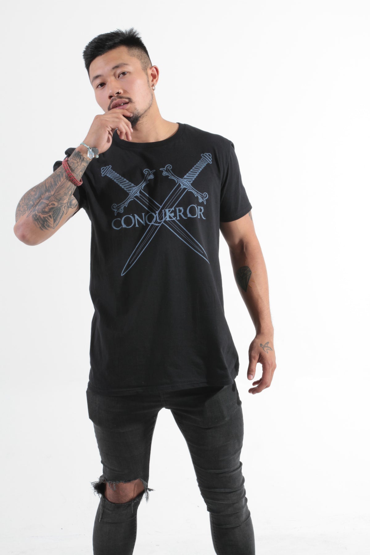 Big Logo Conqueror Black T-Shirt – Grey Logo