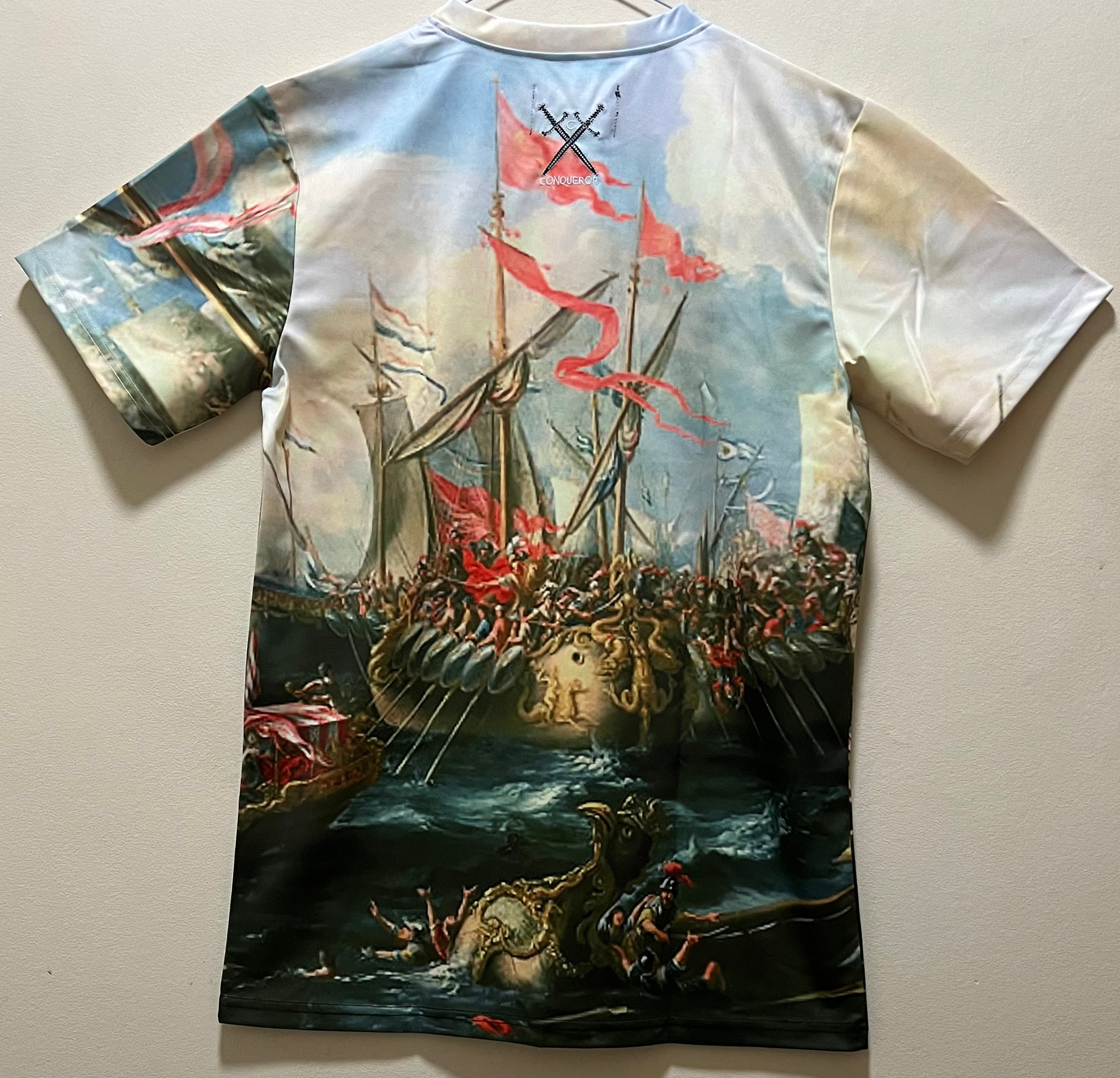 T-Shirt mit Allover-Print der Schlacht von Actium